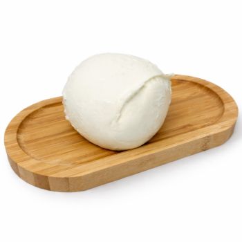Buffelmozzarella op snijplank