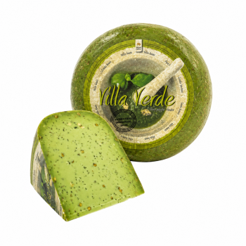Hele pesto kaas met pijnboompitten